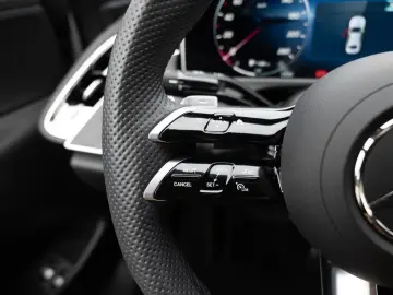 MERCEDES-BENZ E 300 e AMG-Sport LED Cam Burm Night D&hellip;