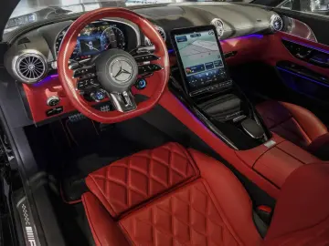 MERCEDES-BENZ GT 43 AMG Premium-Plus Digital-Light Burmester