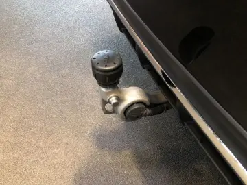 MERCEDES-BENZ E 220 d AMG AHK SHZ LED MBUX KLIMA