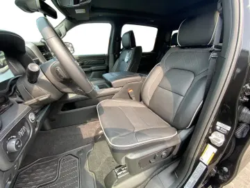 DODGE RAM 1500 Limited Night HO Head Up Bakflip