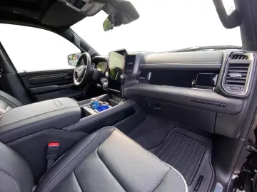 DODGE RAM 1500 Limited Night HO Head Up Bakflip