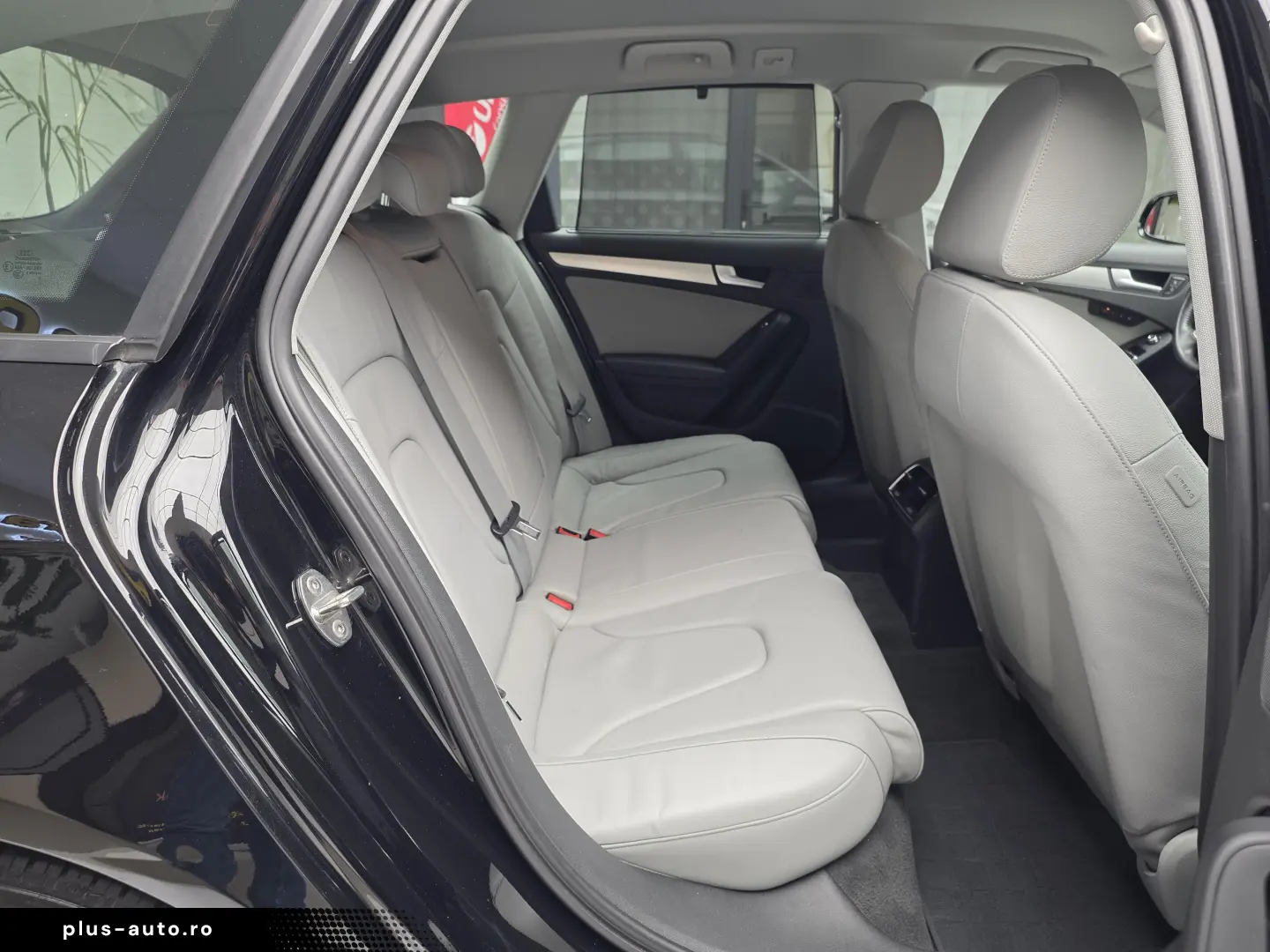 Audi A4 2.0TDI   Quattro   S-Line