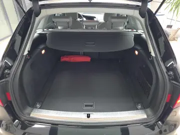 Audi A4 2.0TDI   Quattro   S-Line