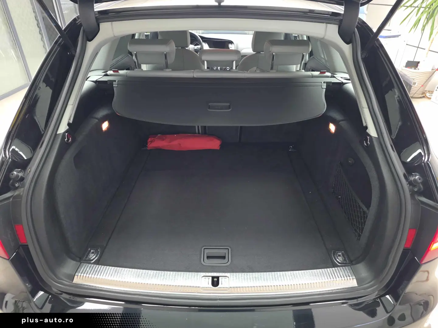 Audi A4 2.0TDI   Quattro   S-Line