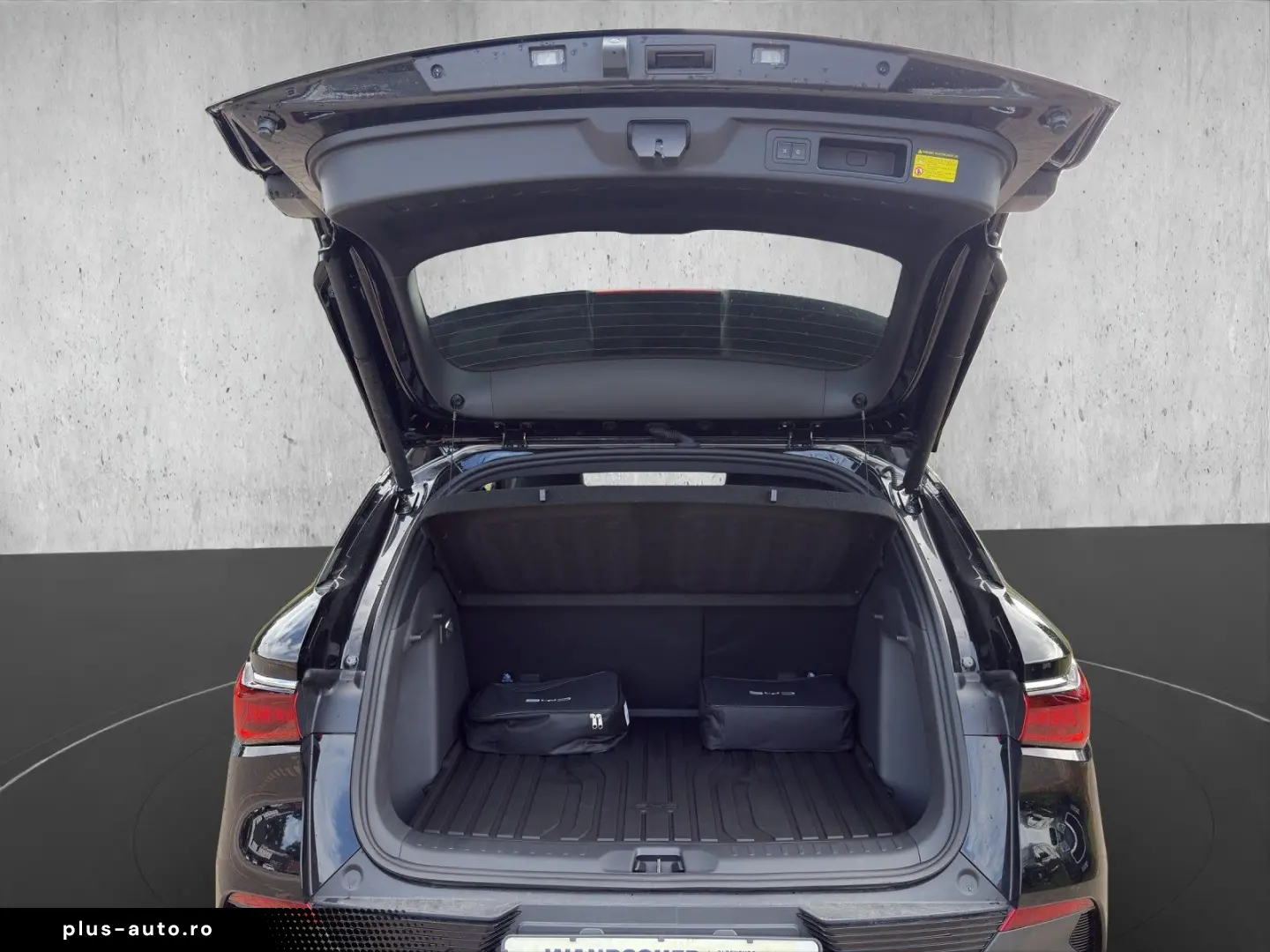 BYD ATTO 3 Design 60 4kWh 360 Pano Navi Wärmepumpe