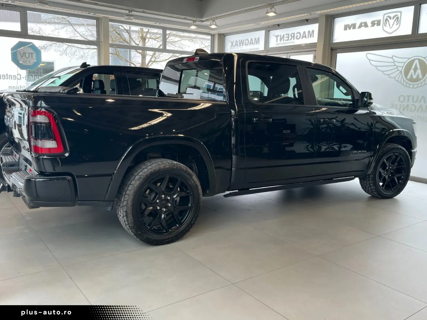 DODGE RAM 1500 Laramie Night  Navi AHK LPG Pano