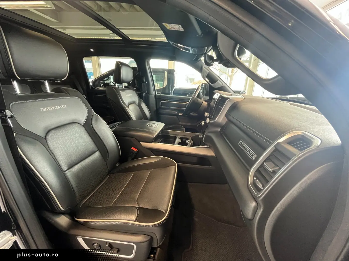 DODGE RAM 1500 Laramie Night  Navi AHK LPG Pano