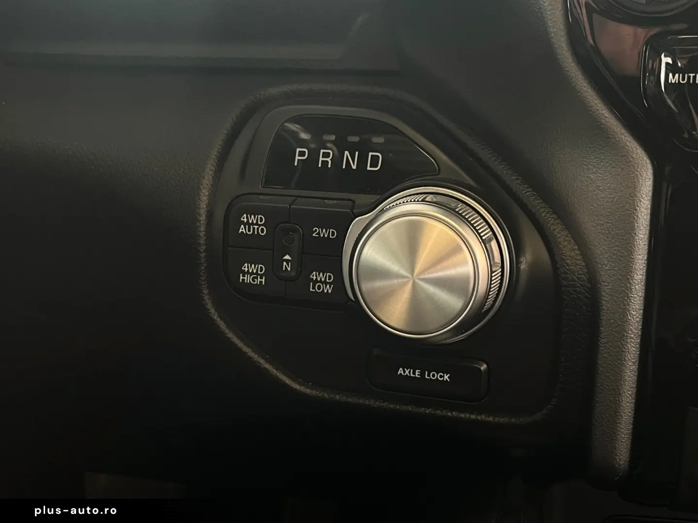 DODGE RAM 1500 Laramie Night  Navi AHK LPG Pano