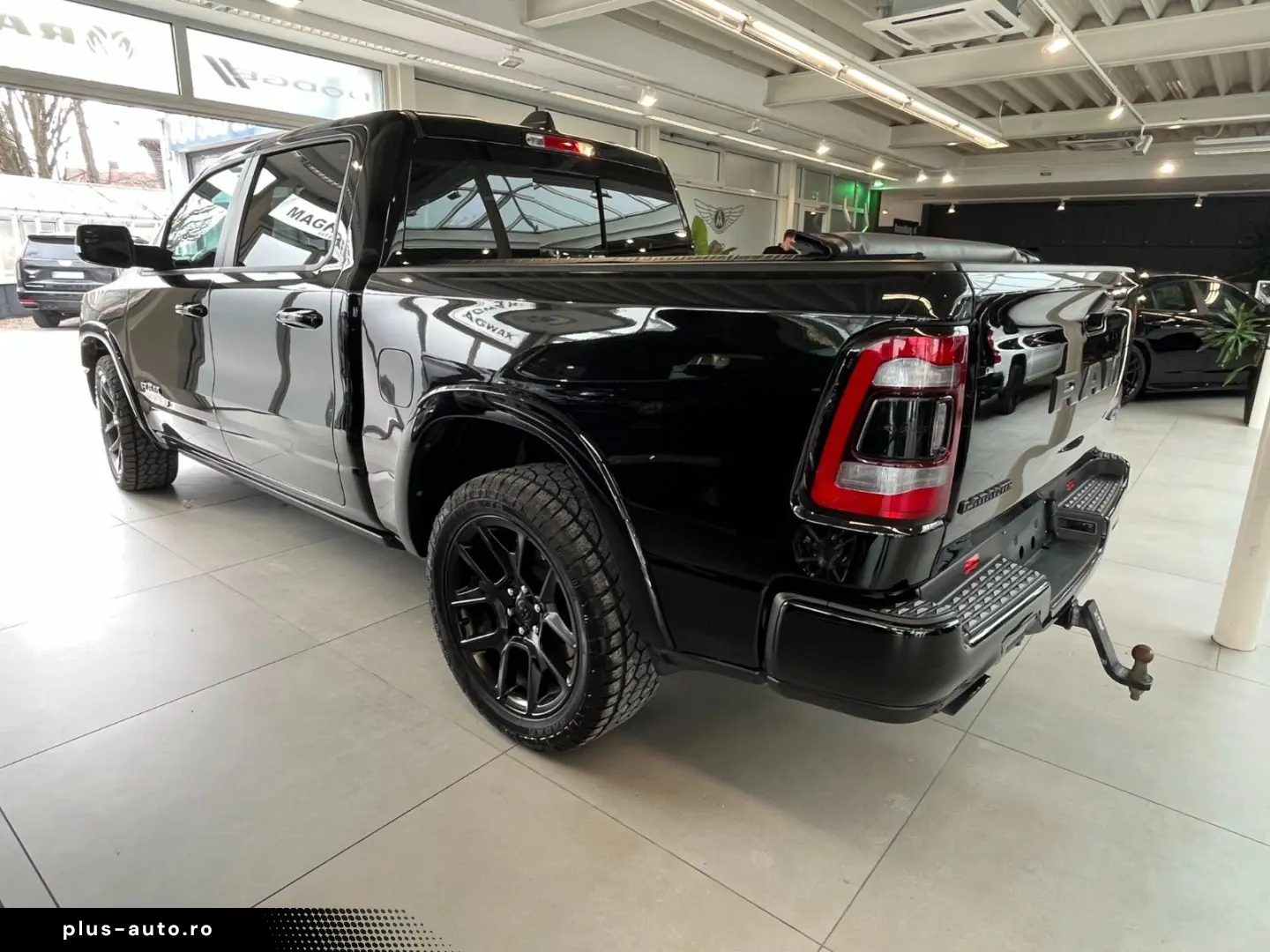 DODGE RAM 1500 Laramie Night  Navi AHK LPG Pano