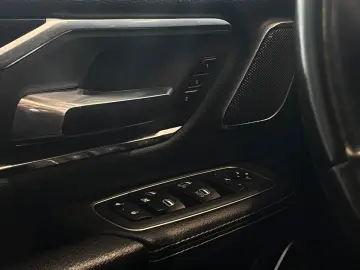 DODGE RAM 1500 Laramie Night  Navi AHK LPG Pano