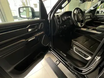 DODGE RAM 1500 Laramie Night  Navi AHK LPG Pano