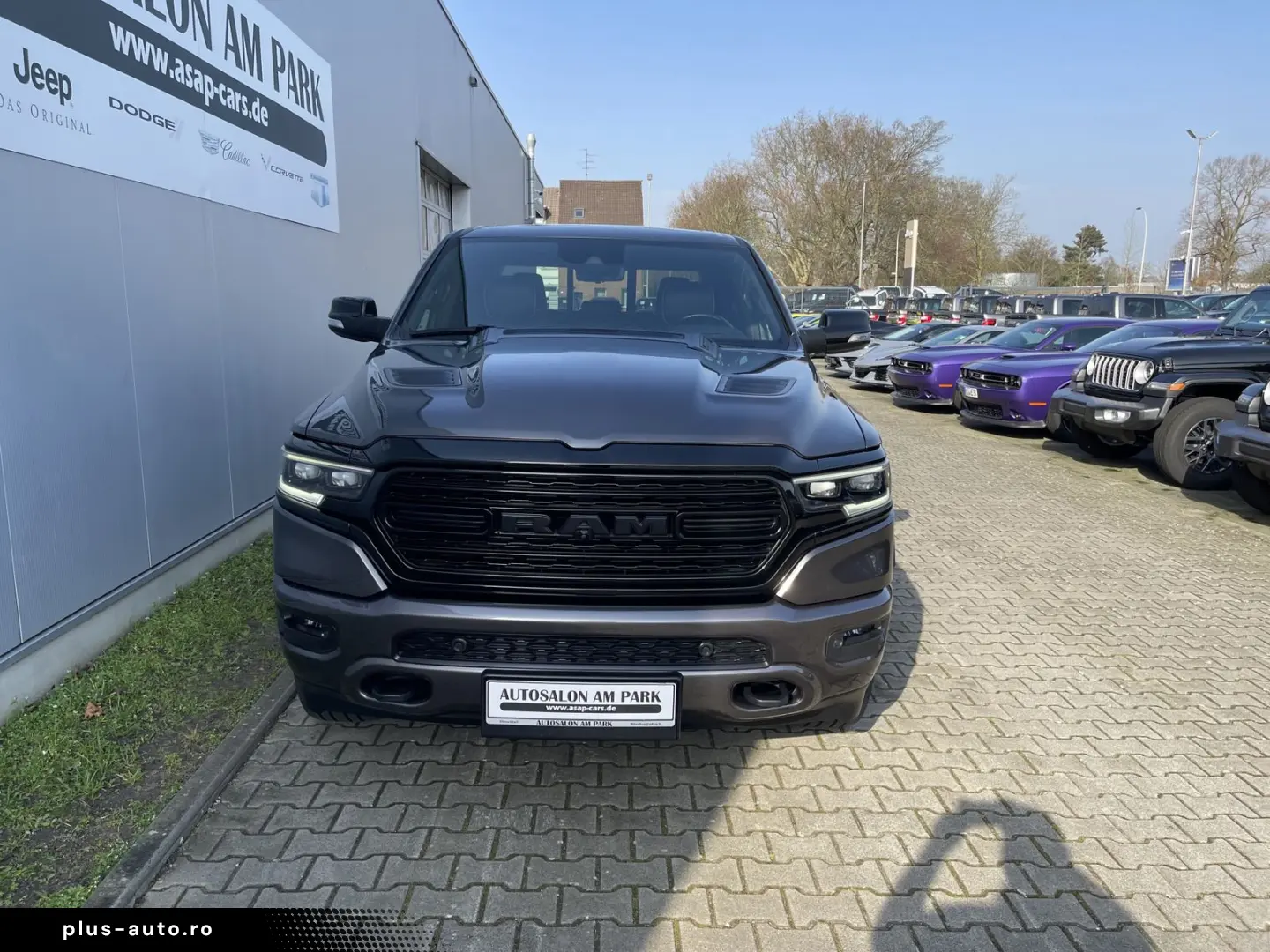 DODGE RAM 1500 Crew Cab Limited Night 5.7V8   GRAIL