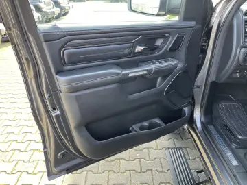 DODGE RAM 1500 Crew Cab Limited Night 5.7V8   GRAIL