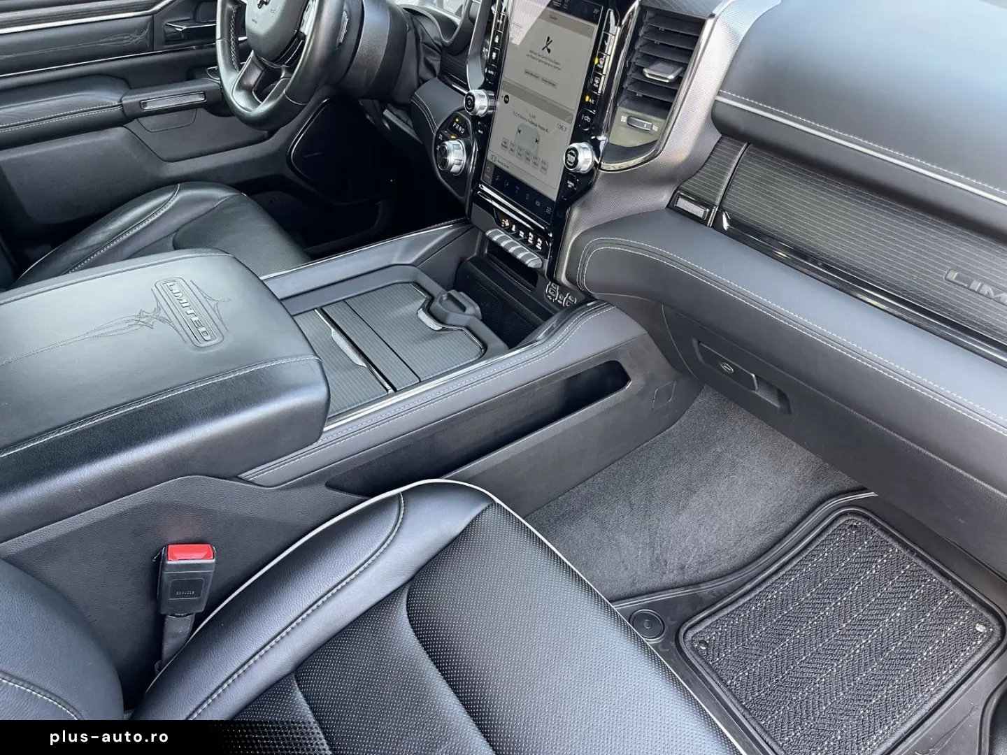 DODGE RAM 1500 Crew Cab Limited Night 5.7V8   GRAIL