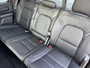 DODGE RAM 1500 Crew Cab Limited Night 5.7V8   GRAIL