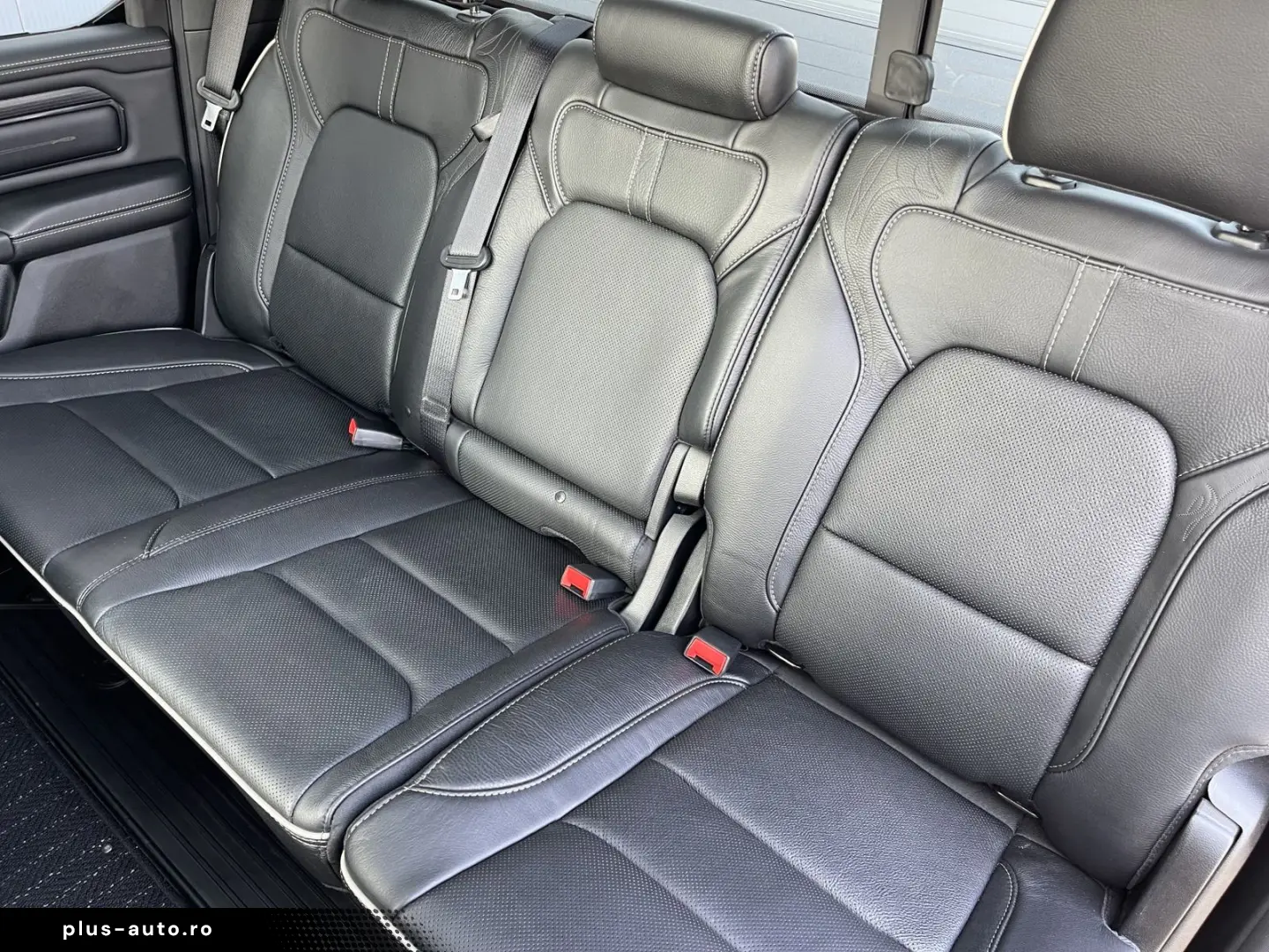 DODGE RAM 1500 Crew Cab Limited Night 5.7V8   GRAIL