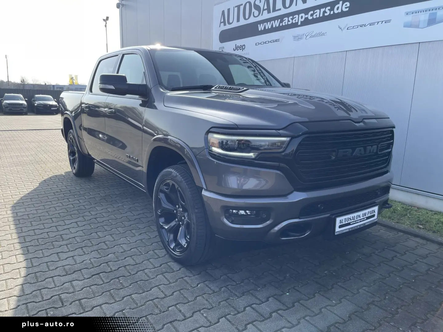 DODGE RAM 1500 Crew Cab Limited Night 5.7V8   GRAIL