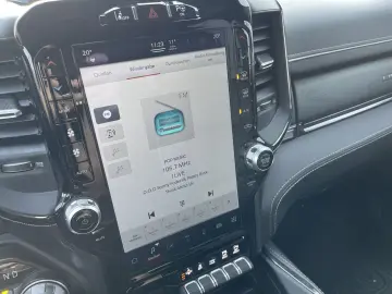 DODGE RAM 1500 Crew Cab Limited Night 5.7V8   GRAIL