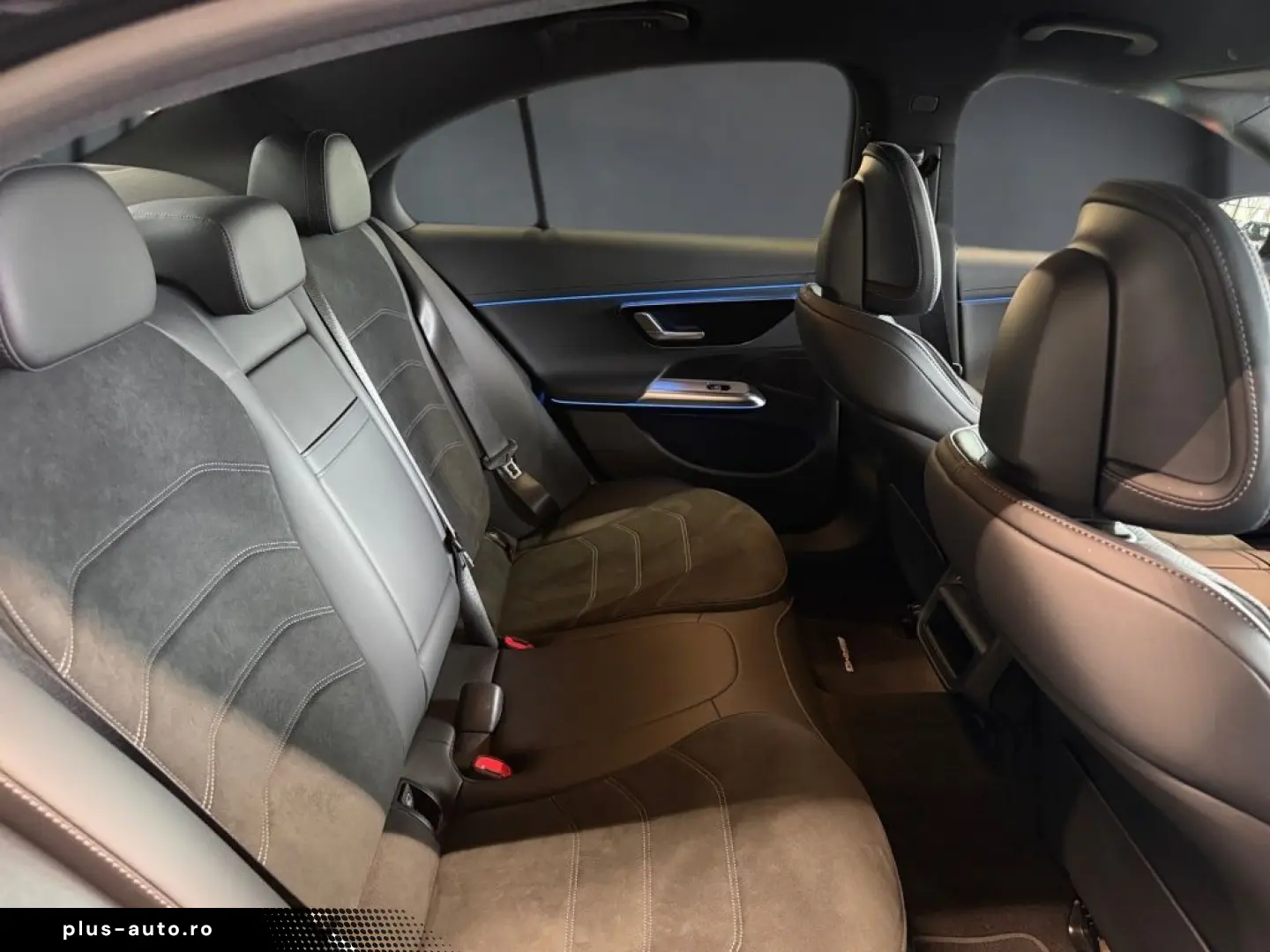 MERCEDES-BENZ E 200 AMG Night  LED AMBIENTE DISTRONI&hellip;