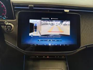 MERCEDES-BENZ E 200 AMG Night  LED AMBIENTE DISTRONI&hellip;