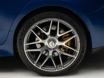 MERCEDES AMG GT 534MATIC