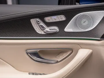 MERCEDES AMG GT 534MATIC