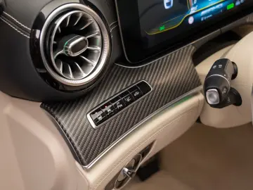 MERCEDES AMG GT 534MATIC