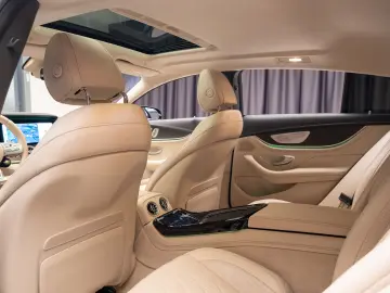 MERCEDES AMG GT 534MATIC