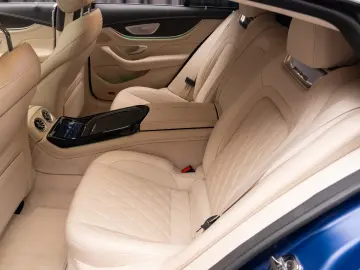 MERCEDES AMG GT 534MATIC