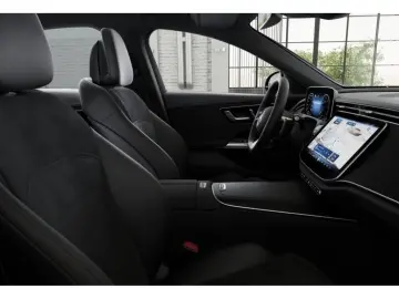 MERCEDES-BENZ E 200 d Limousine AMG-Sport Digital Distr Memo