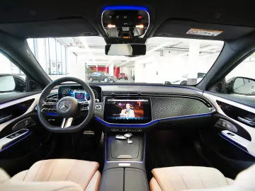 MERCEDES-BENZ E 200 ! AMG LINE & NIGHT PAKET   BURME&hellip;