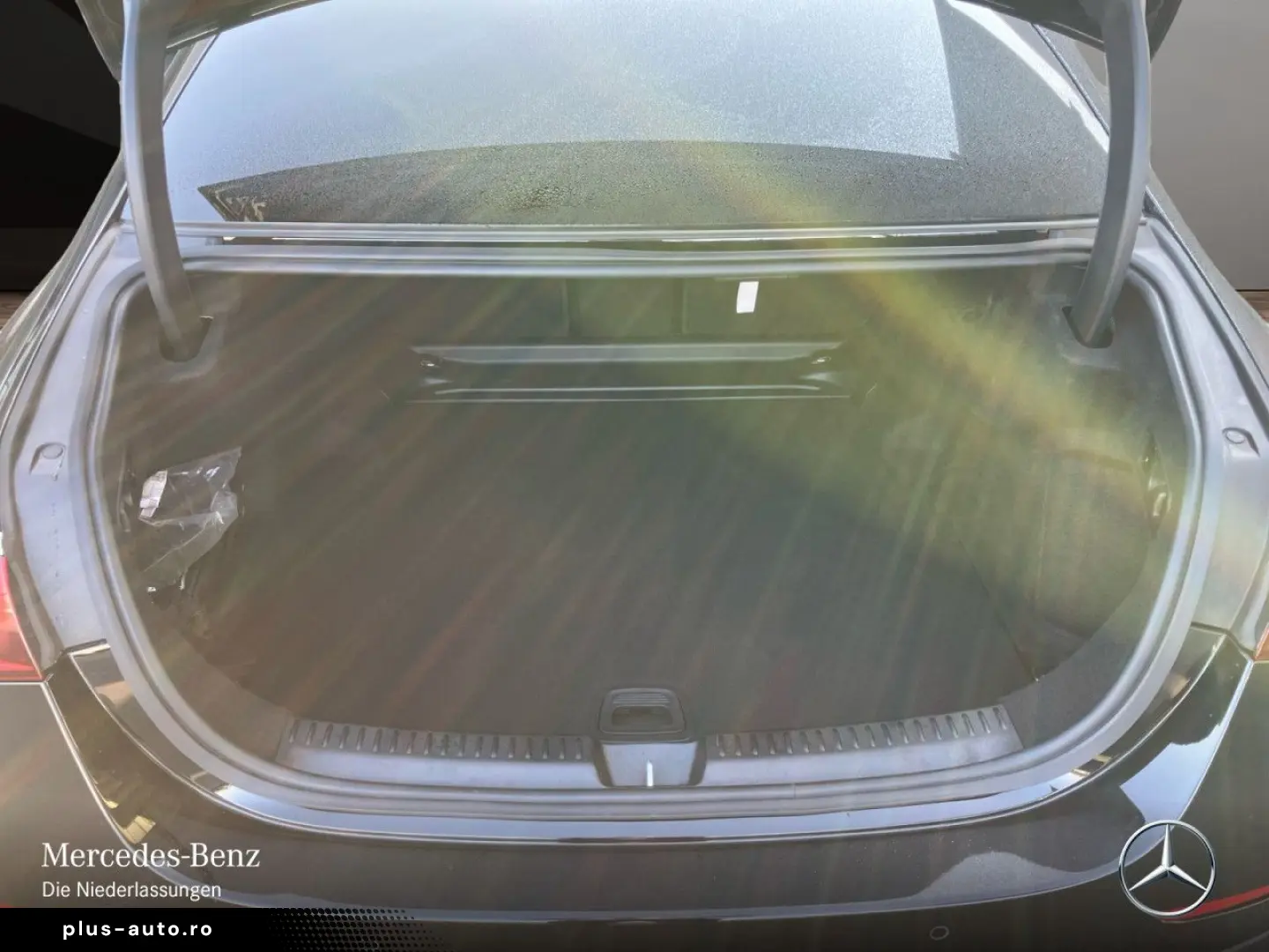 MERCEDES-BENZ E 200 AMG ADVANCED  SUPERSCREEN DIGI-LIGHT 360