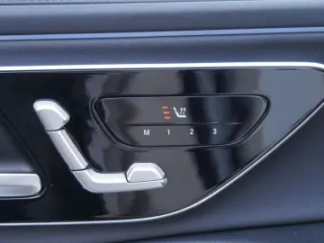 MERCEDES-BENZ E 300 e AMG-Sport 360 DIGITAL Distr Ke&hellip;