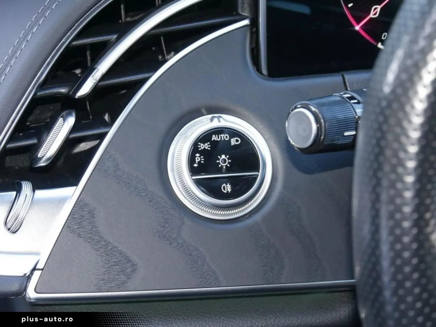 MERCEDES-BENZ E 300 e AMG-Sport 360 DIGITAL Distr Ke&hellip;