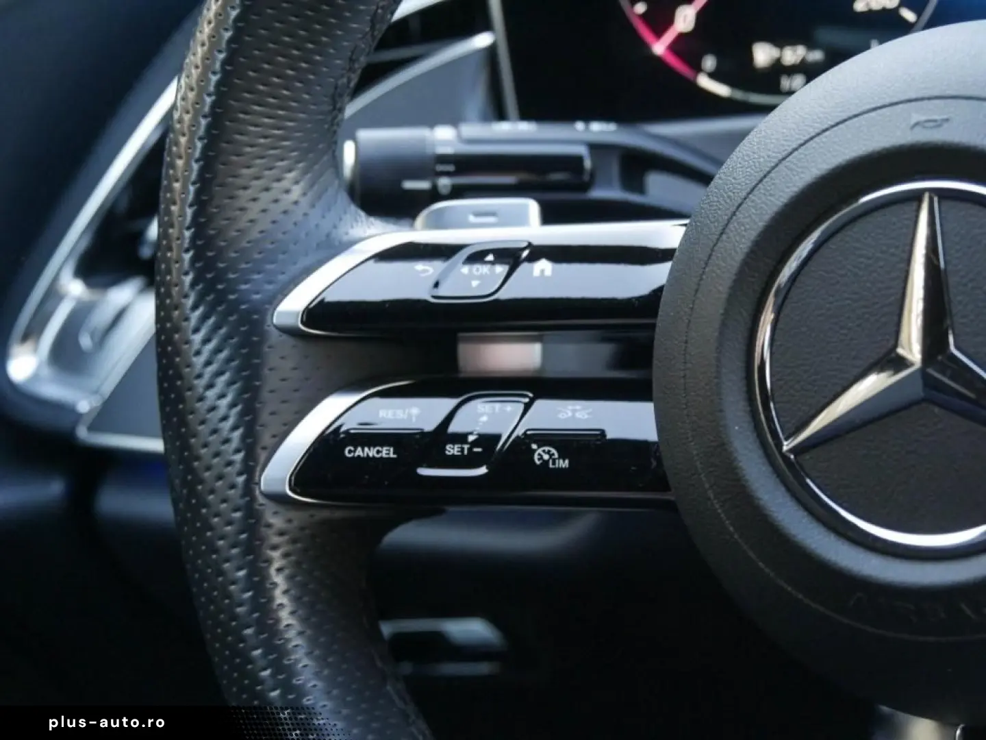 MERCEDES-BENZ E 300 e AMG-Sport 360 DIGITAL Distr Ke&hellip;