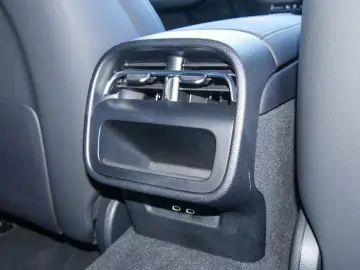 MERCEDES-BENZ E 300 e AMG-Sport 360 DIGITAL Distr Ke&hellip;