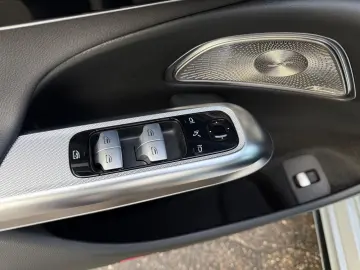 MERCEDES-BENZ E 200 AMG Premium Night Burmester Memo&hellip;