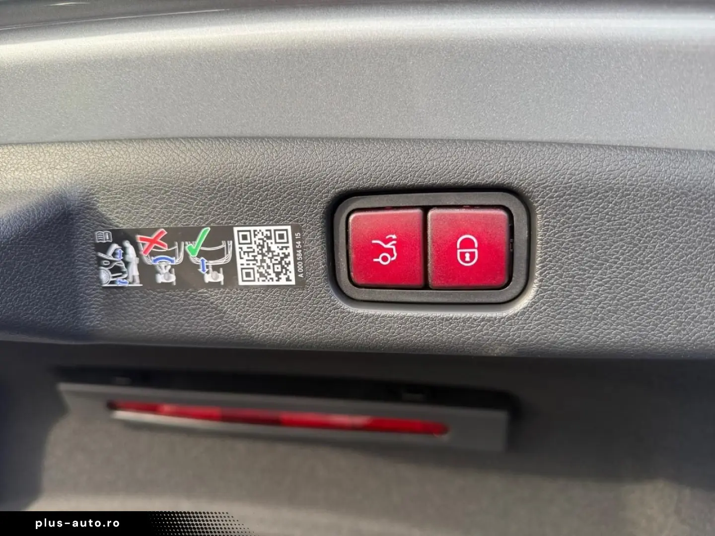 MERCEDES-BENZ E 200 AMG Premium Night Burmester Memo&hellip;