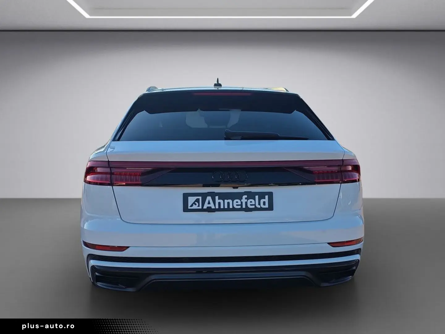 AUDI Q8 55 TFSI e quattro