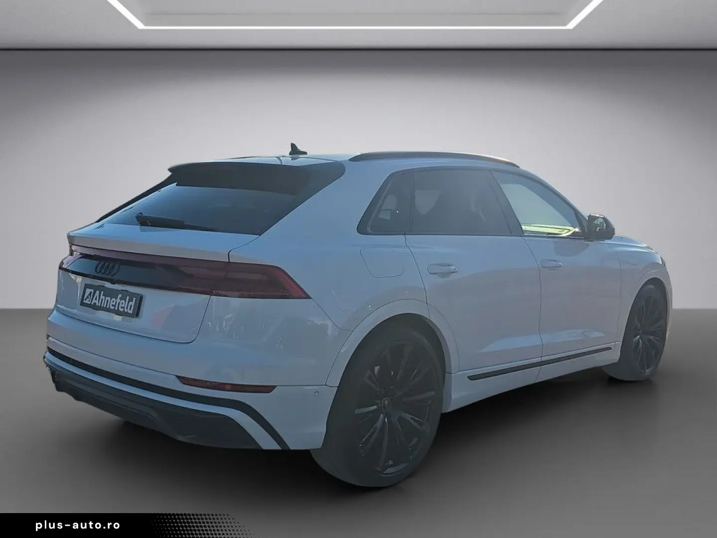 AUDI Q8 55 TFSI e quattro