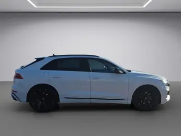 AUDI Q8 55 TFSI e quattro