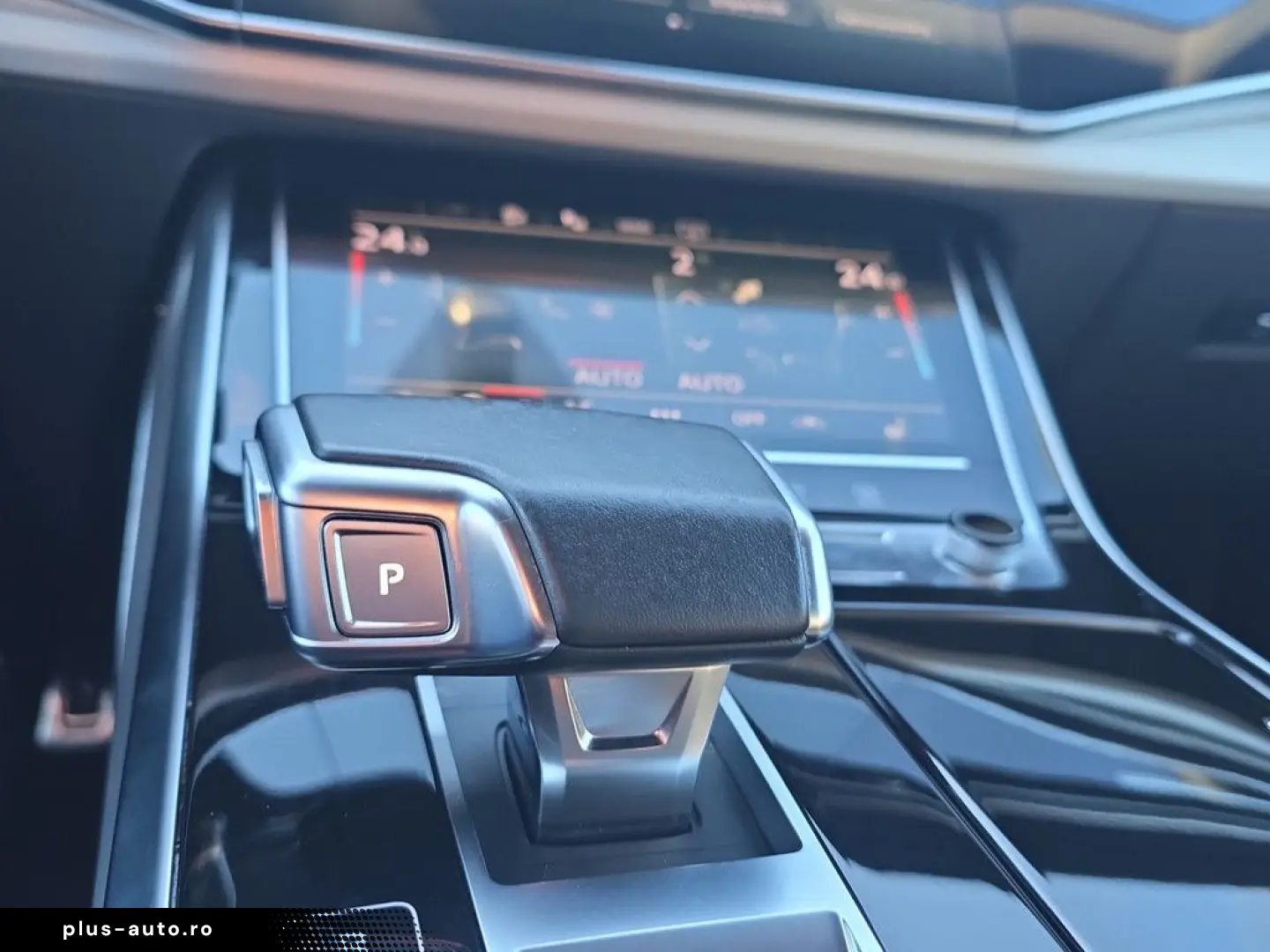 AUDI Q8 55 TFSI e quattro