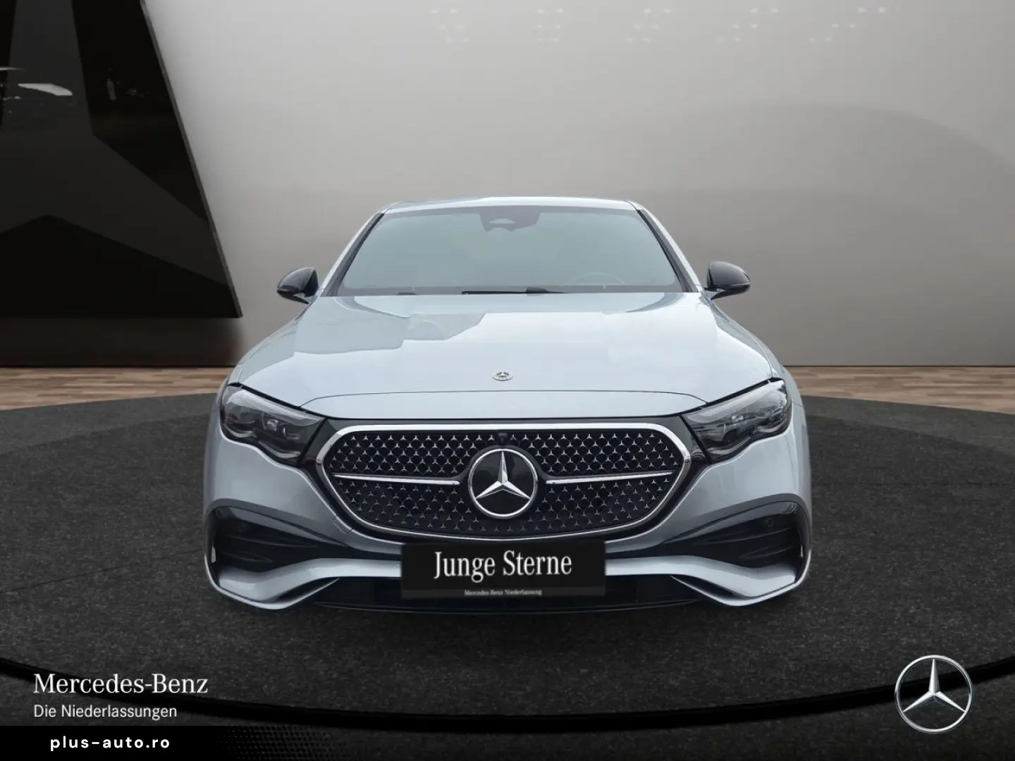 MERCEDES-BENZ E 300 e AMG ADVANCED  DC NIGHT 19  DIGI-LIGHT