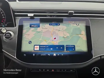 MERCEDES-BENZ E 300 e AMG ADVANCED  DC NIGHT 19  DIGI-LIGHT