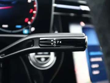 MERCEDES-BENZ E 200 AMG Sport Advanced Superscreen A&hellip;