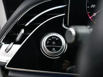 MERCEDES-BENZ E 200 AMG Sport Advanced Superscreen A&hellip;