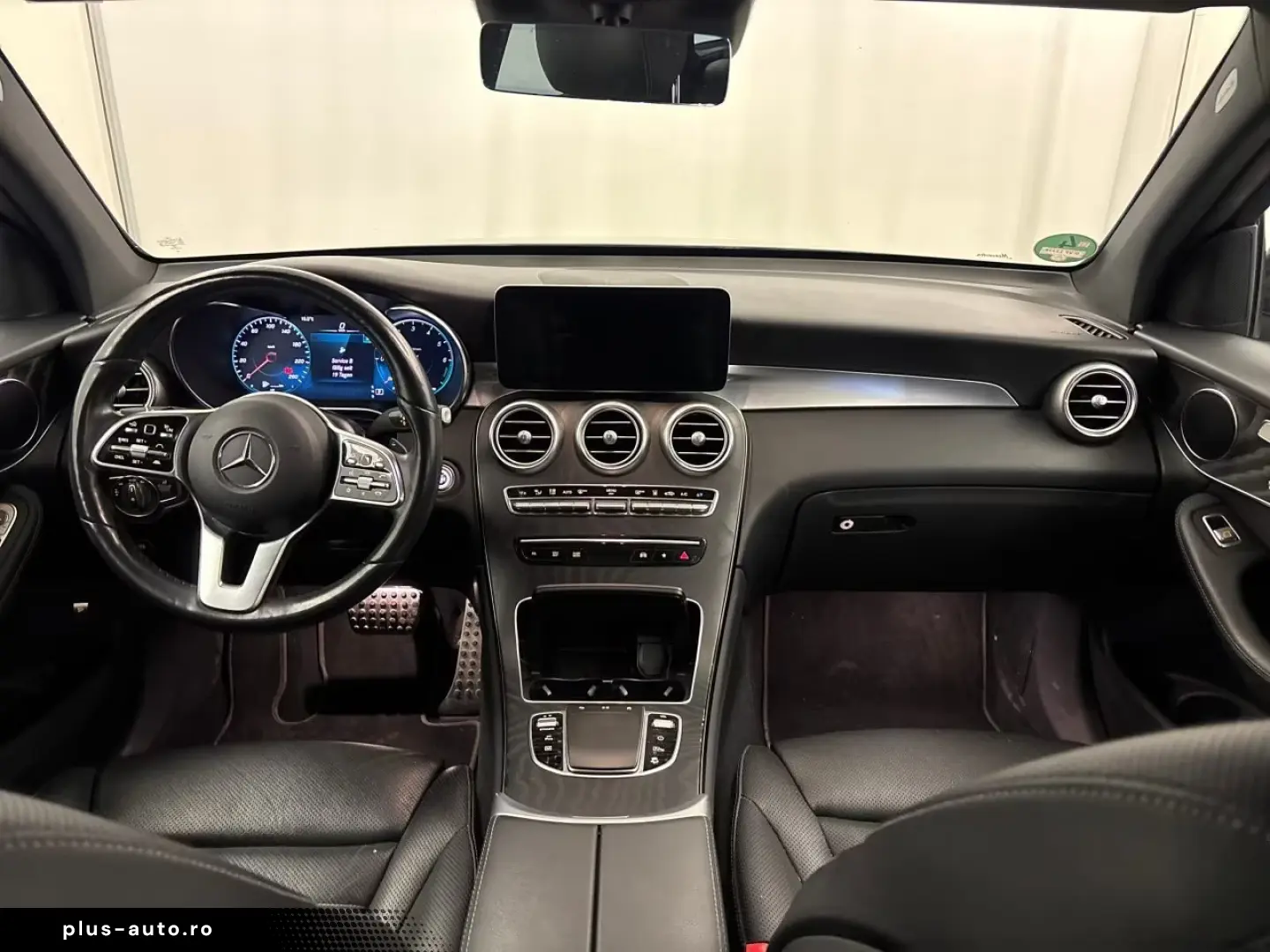 Mercedes-Benz GLC 300 AMG Line
