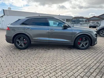 AUDI Q8 S line 55 TFSIe qu. ACC B&O HDMATRIX HEAD LED