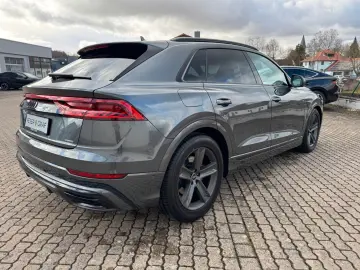 AUDI Q8 S line 55 TFSIe qu. ACC B&O HDMATRIX HEAD LED