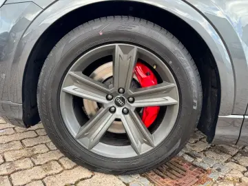 AUDI Q8 S line 55 TFSIe qu. ACC B&O HDMATRIX HEAD LED